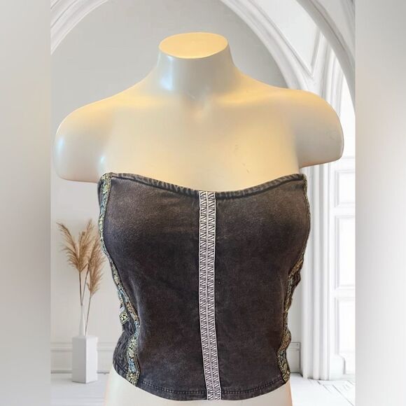 Urban Outfitters ecote Gray Denim Sleeveless Crop Top - Picture 1 of 5
